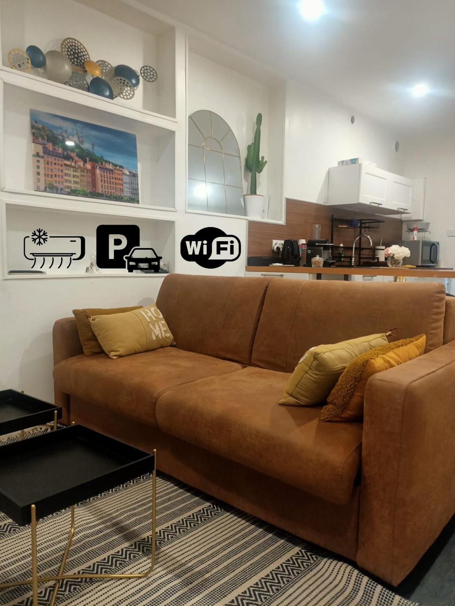 Le Petit Cocon - Parking Prive - Lyon Sud Apartman Vénissieux Kültér fotó