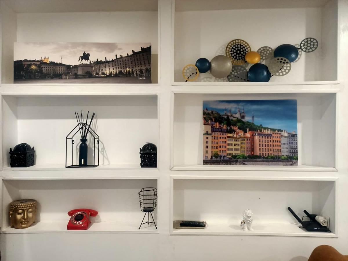 Le Petit Cocon - Parking Prive - Lyon Sud Apartman Vénissieux Kültér fotó